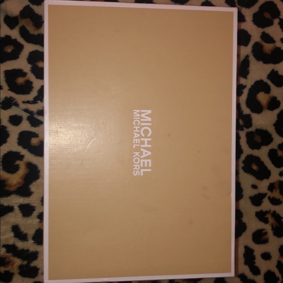 Micheal Kors trainers - Picture 2 of 5